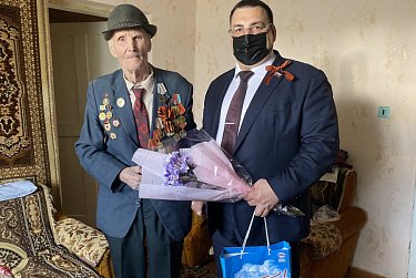 Парадный май